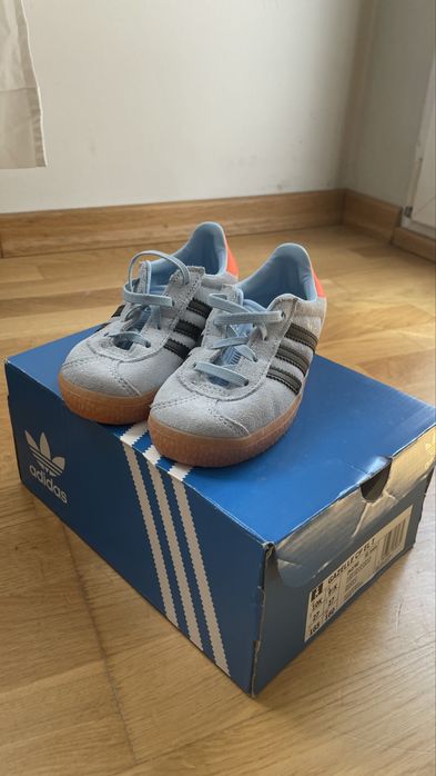 Детски обувки Adidas Gazelle, размер 27