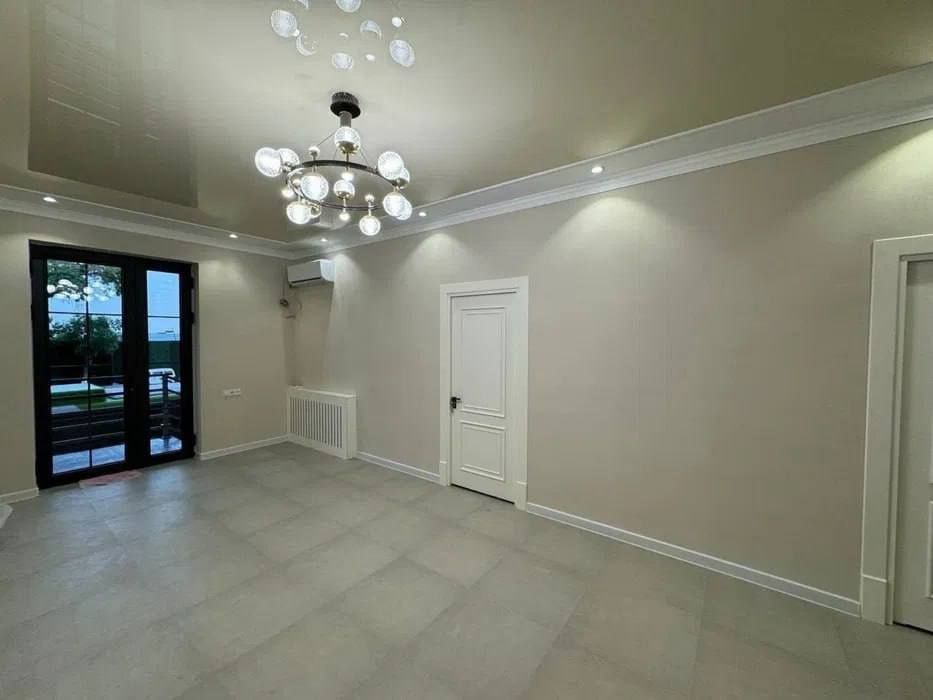 Продажа помещения в Ул Шота Руставели Ор Asia гостиница