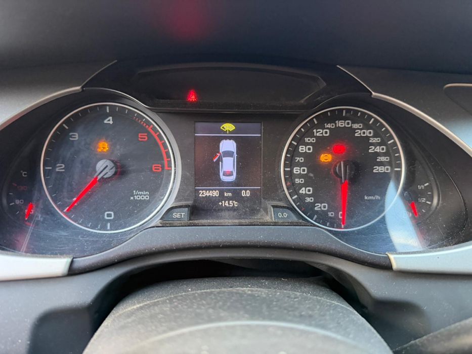 Vand Audi A4 2009, Euro 5 diesel, AVARIAT!!!