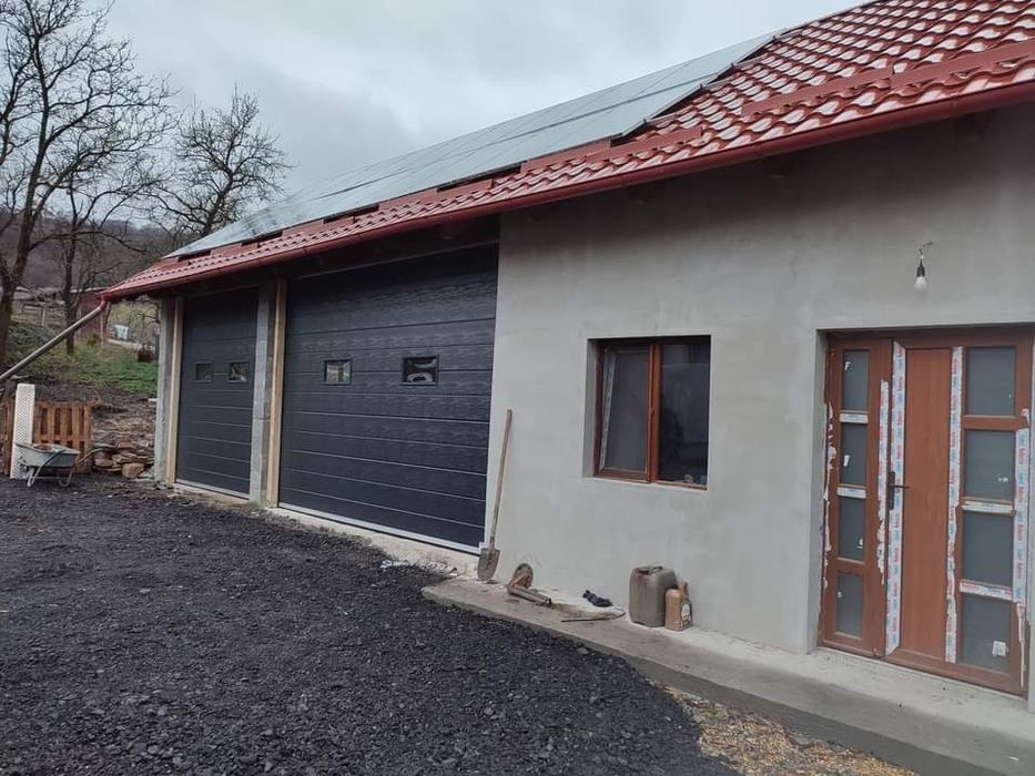 Usa de garaj/ usa tip rulou/ usi industriale/ usi secționale/ usi