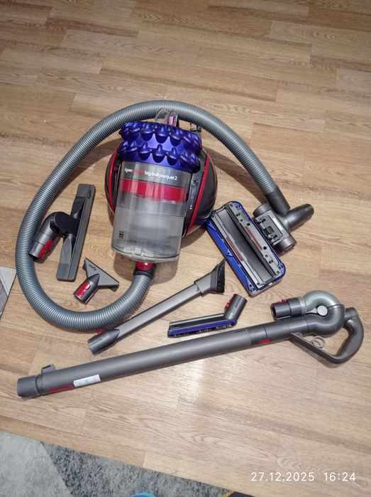 Пылесос "Dyson" продам