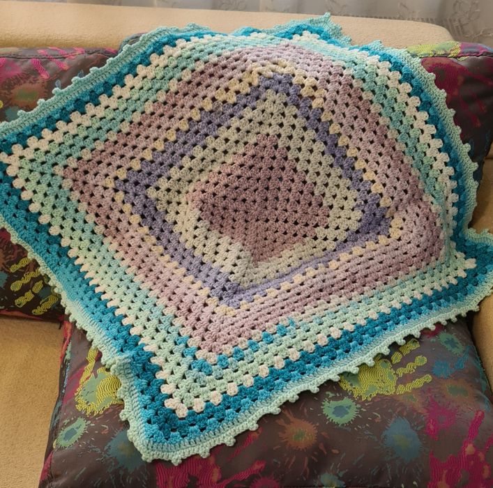 Păturici croșetate handmade