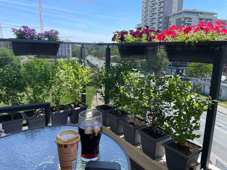 Продава се Тристаен апартамент в Пловдив, Христо Смирненски - 136 кв.м за 1868 €/кв.м - Снимка #2