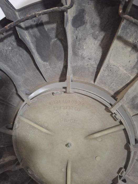 Колпак мерс 124 Оригинал