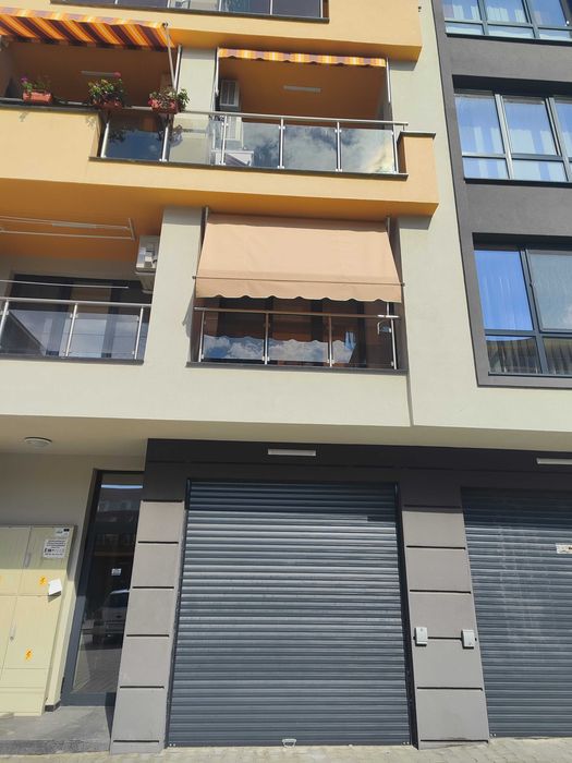 Сенник за тераса