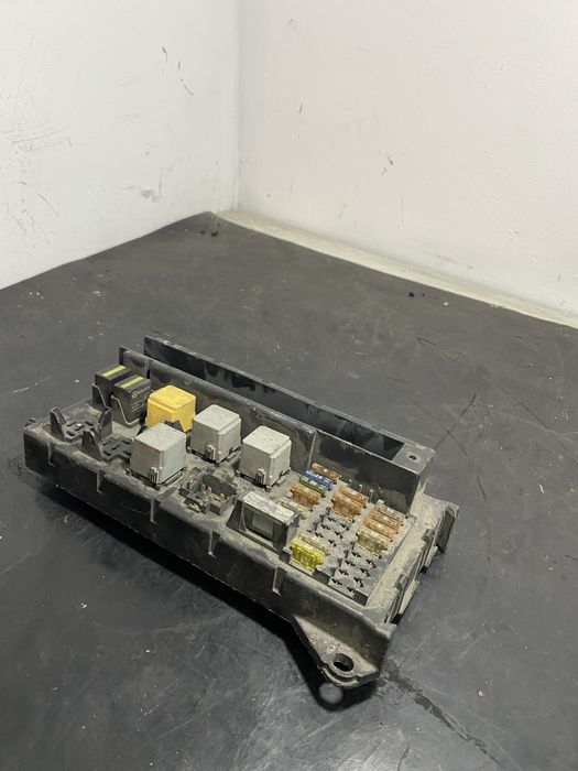 panou sigurante relee Volkswagen Vw crafter 2.5 TDI A9065454001