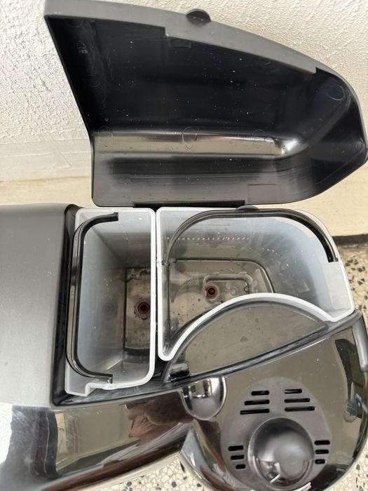 Комбинирана Кафемашина DELONGHI 2 в 1 - Еспресо + Шварц Кафе, BCO264.1