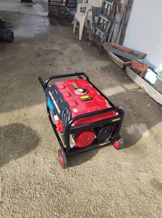 Продавам Генератор Honda