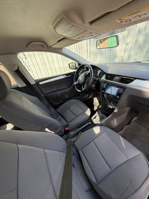 Inchiriez Skoda Rapid 2018 GPL+1.0 benzina