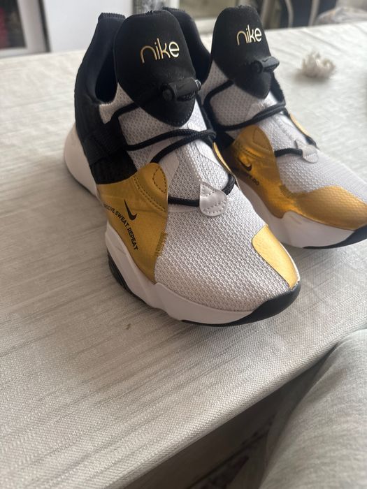 Unisex маратонки Nike