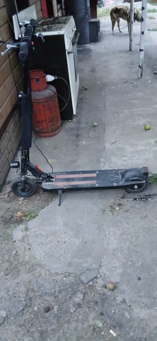 Продам электро самокат kugoo