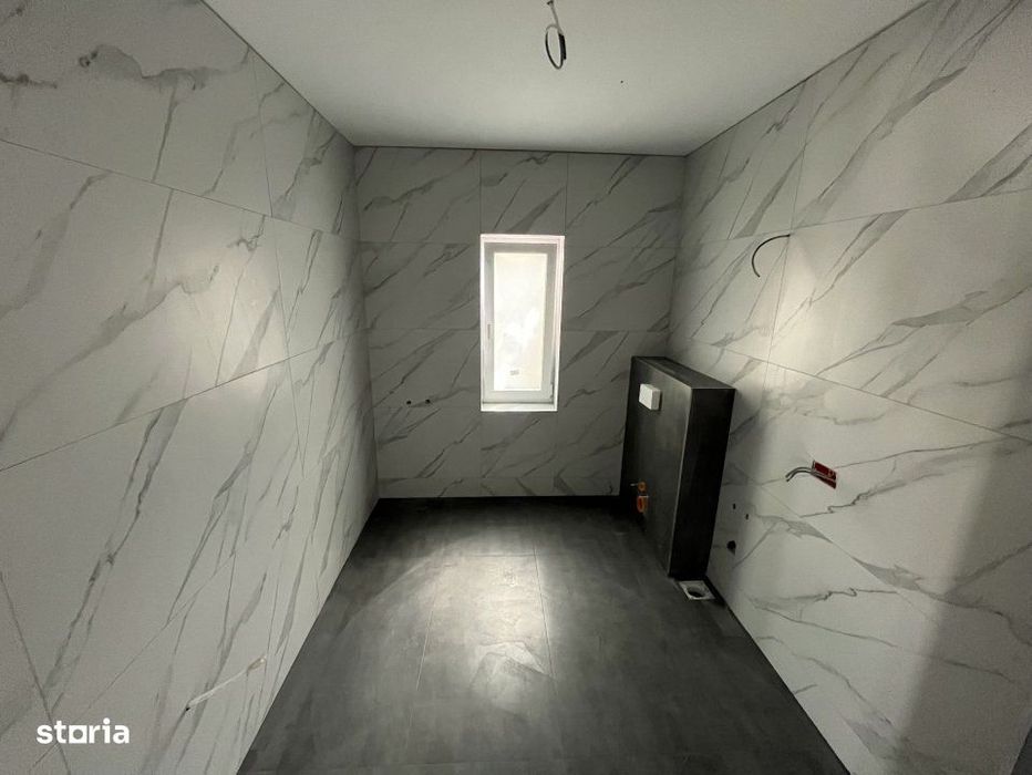 SUPEROFERTA! Casa la sol 3 camere, posibilitate mansardare, Valu lui T