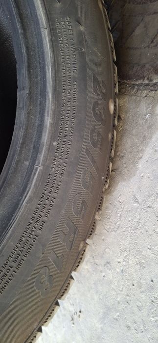 Продам WINRUN зимние шины 235/55/18 состояние идеал 3 шт 200 км пробег