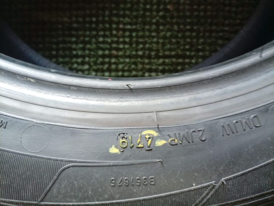245 50 18 Dunlop