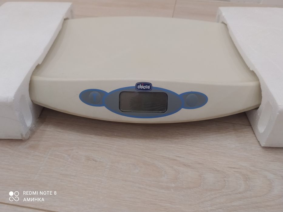 Детские весы Chicco