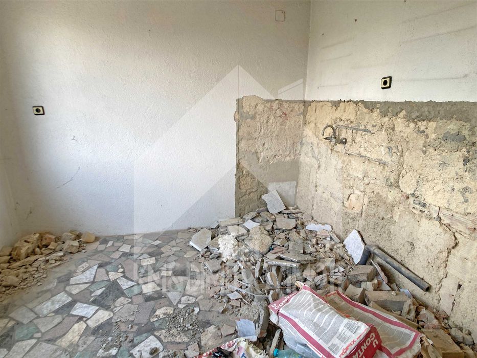 Продава се Етаж от къща в Нови пазар - 117 кв.м за 567 €/кв.м - Снимка #12