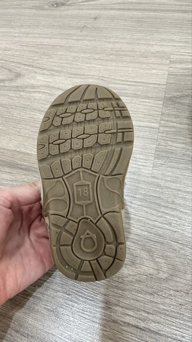 Кроссовки Ginuorat 19р