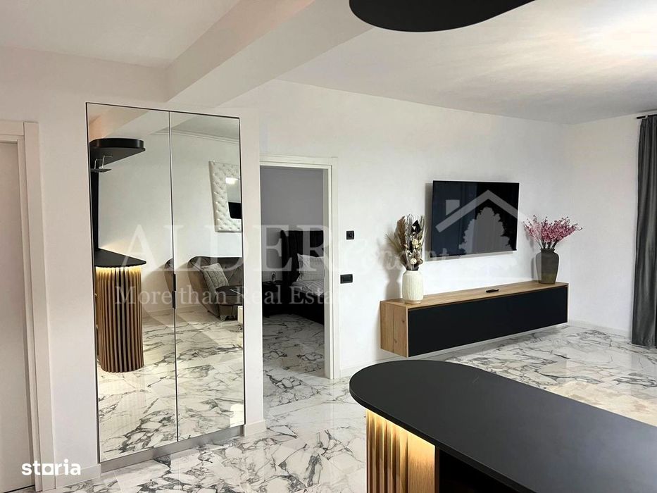 Apartament 2 Camere Mobilat, Utilat, Vedere Direct Mare!