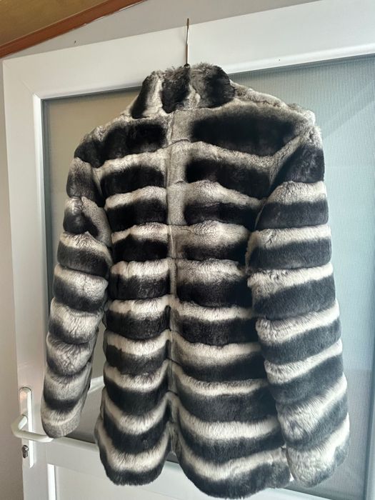 Haina de blana chinchilla Rex - 1050 lei
