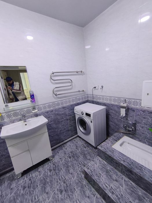 Сдаётся 2-х комнатная квартира азия хаус 5-этаж