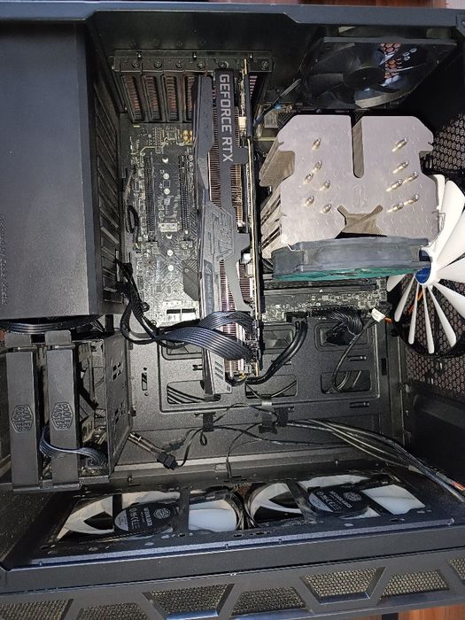 Запазен Гейм Рс с I5 13500/32 gb ddr5/1tb SSD/без видеокарта