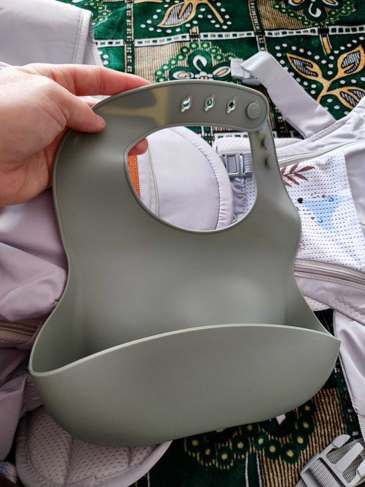 Marsupiu Bebelusi Ergonomic cu Scaunel 0-36 Luni, 4 Accesorii Incluse