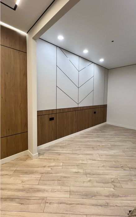 Мокрый шелк Леонардо Покраска Молдинг