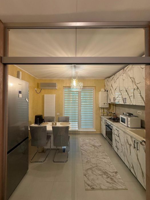 Ofer spre inchiriere studio  cu 2 camere