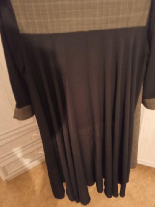 Продам красивый костюм