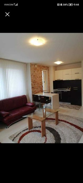 Кожени дивани- отлично състояние