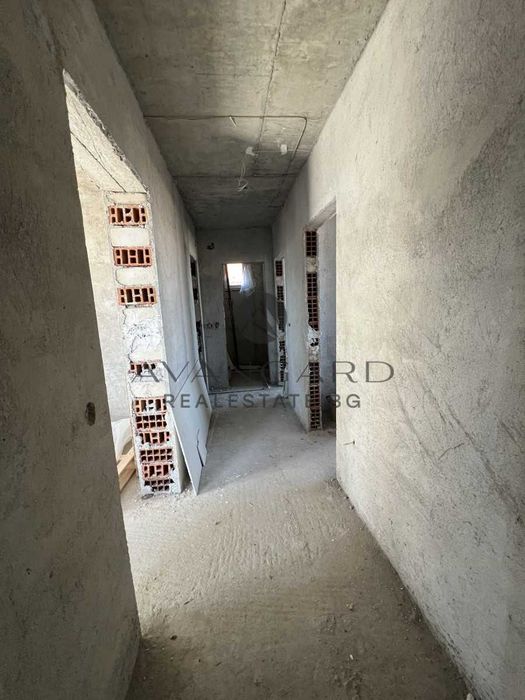 Продава се Къща в с. Скутаре, Област Пловдив - 360 кв.м за 850 €/кв.м - Снимка #3