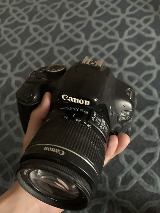 Камера canon EOS 600D