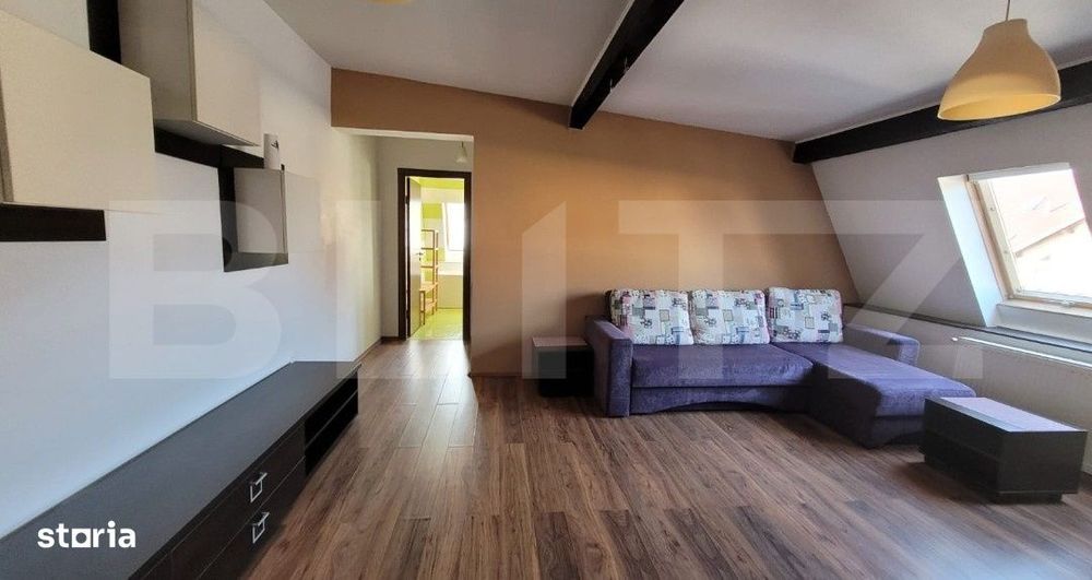 Apartament cu 2 camere, semidecomandat, etaj 3/3, cu parcare, zona Mu — fotografia 3