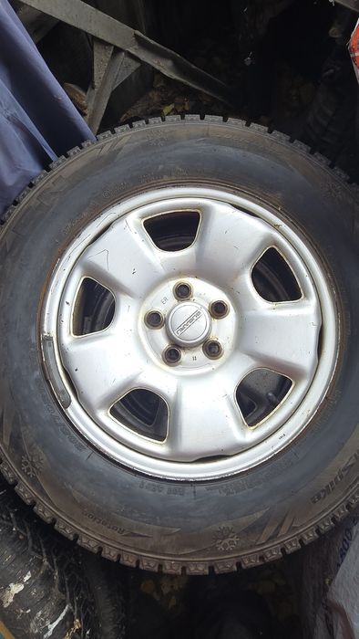 Резина с дисками на субару