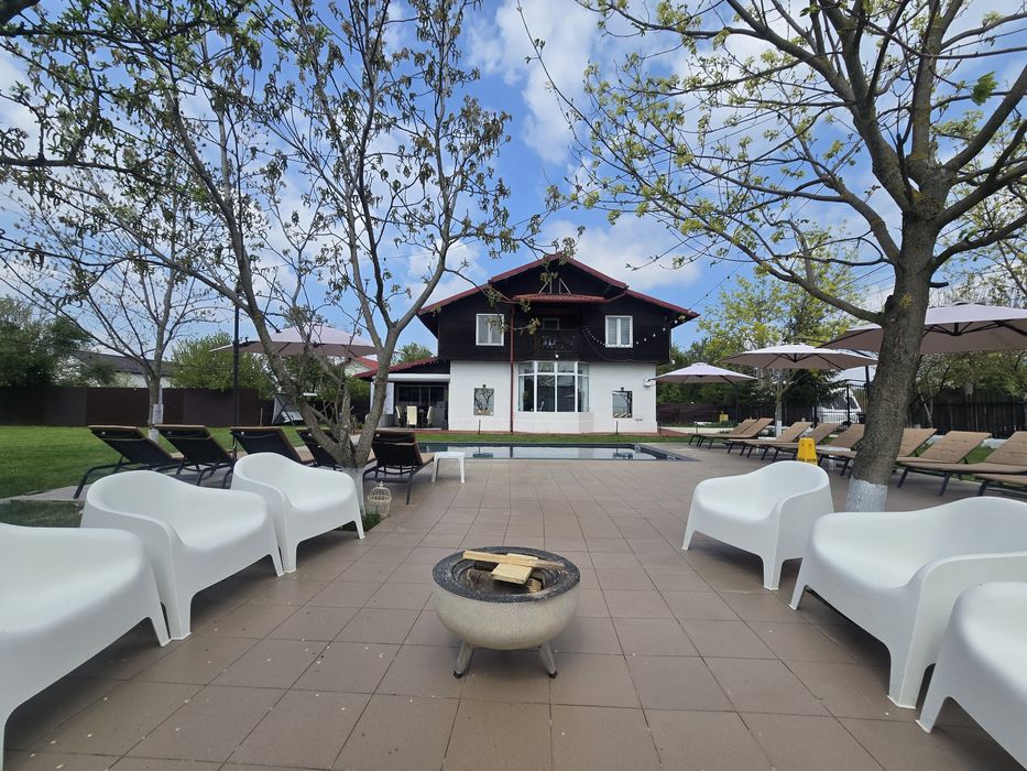 Vila de inchiriat / petreceri /relaxare /evenimente private/ teambuiling/ prezentari / intruniri