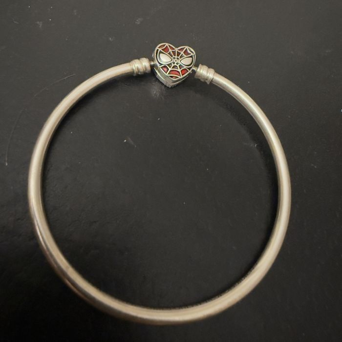 Pandora Человек паук