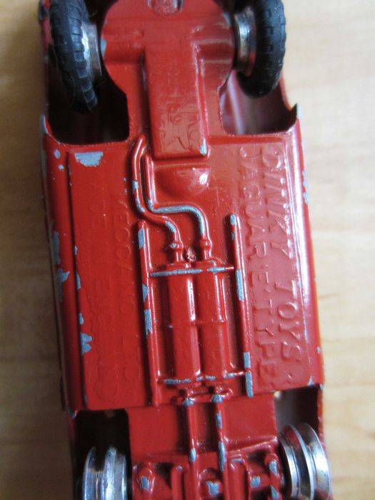 Masinute rare colectie Dinki si Corgi Toys Mercedes 300S.L. si Jaguar