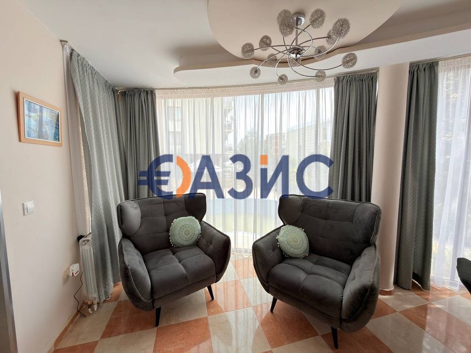 Апартамент с 3 спални в жилищна сграда, Свети Влас, България, 146 кв.