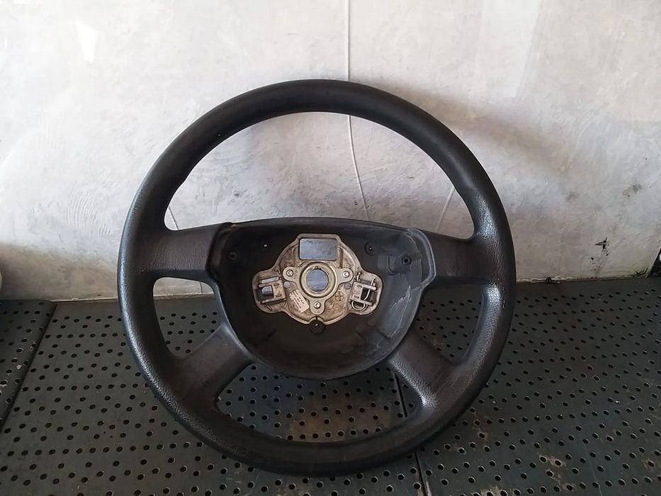 Volan in 4 spite vw passat b6 3c 3c04190911qb