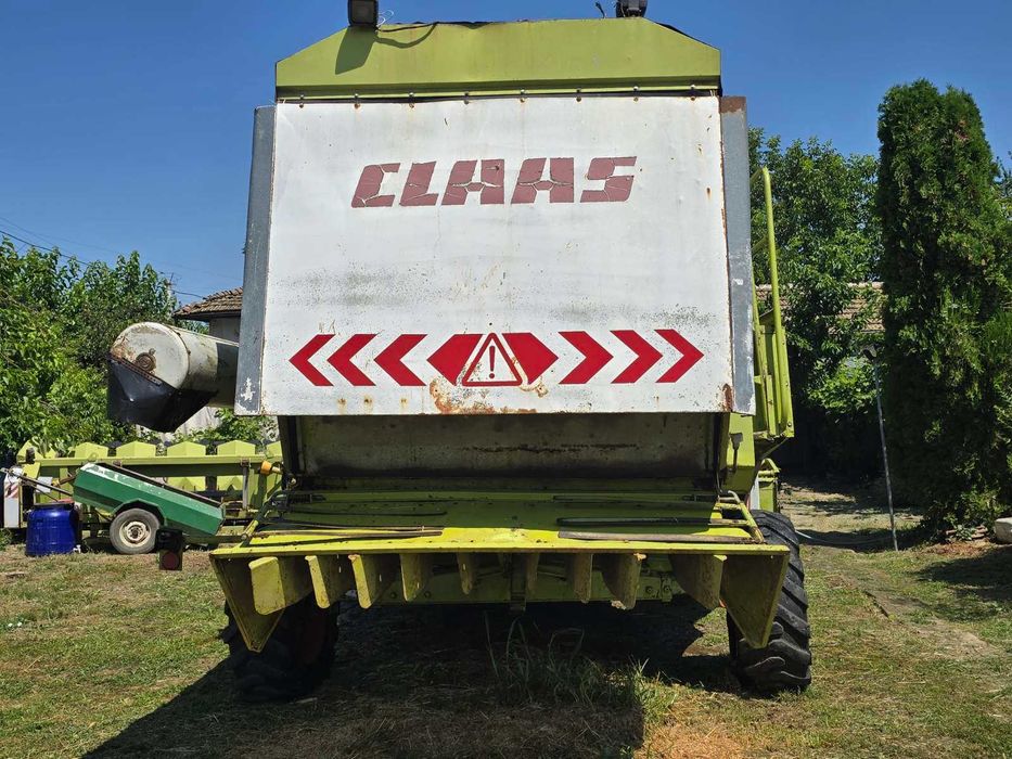 Продавам зърнокомбайн