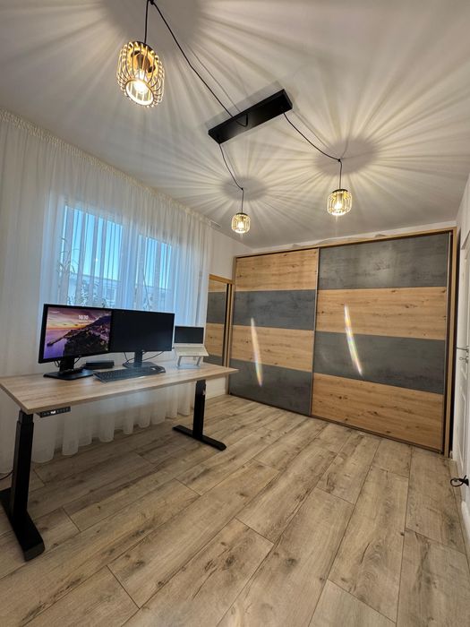 Inchiriez apartament 3 camere Eroilor