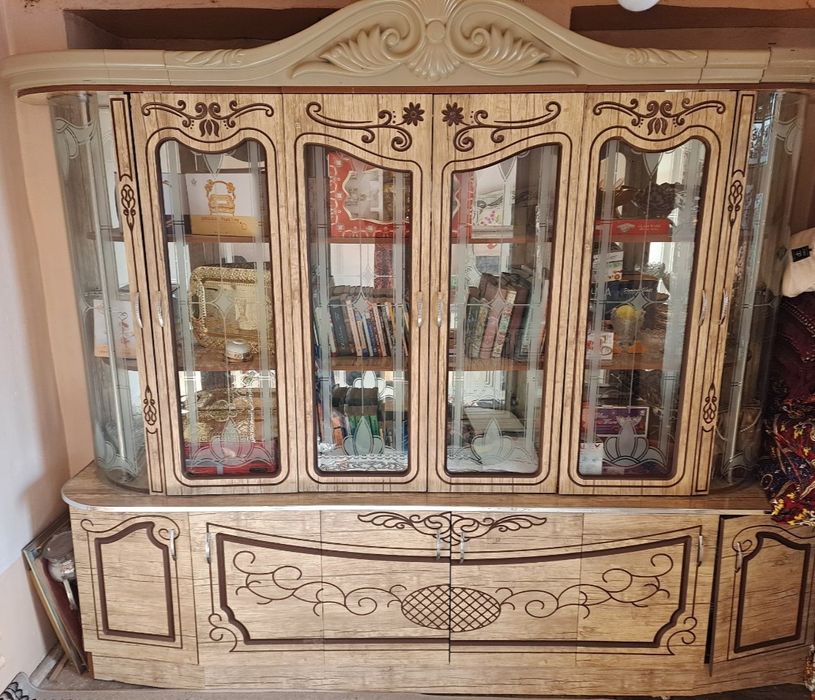 Мебел срочно сотилади