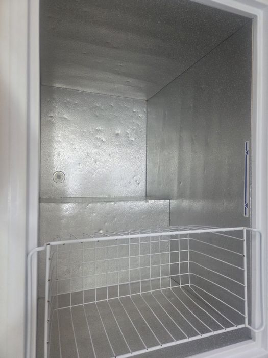 Морозильник бирюса 240л
