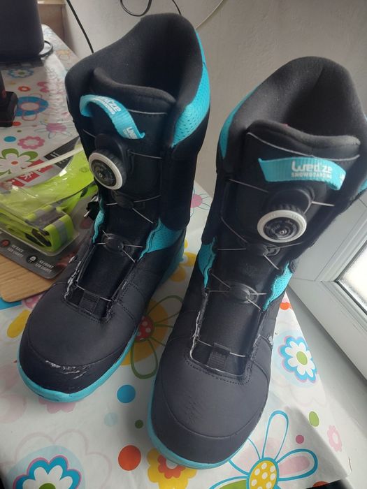 Buti snowboard marimea 38