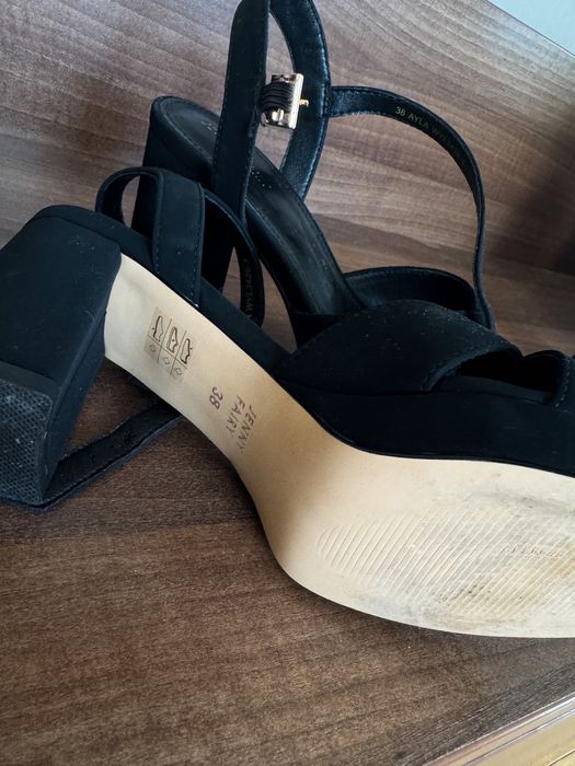 Pantofi de damă cu toc