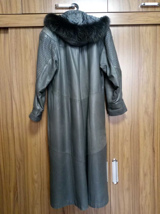 Barcha sezonga Italy plash palto koja 50-52 razmer 100ming+tufli BEPUL