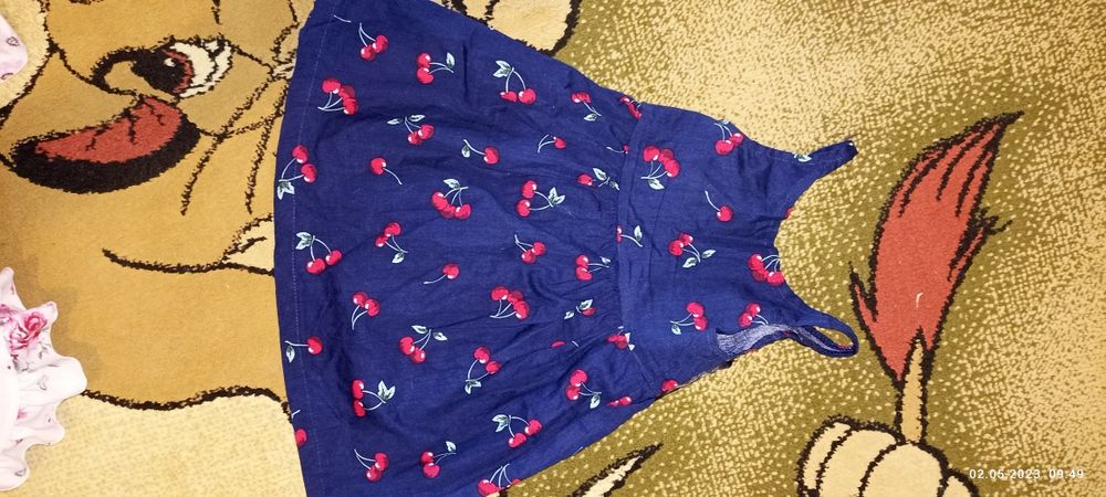 Продаются фирменные вещи на девочку