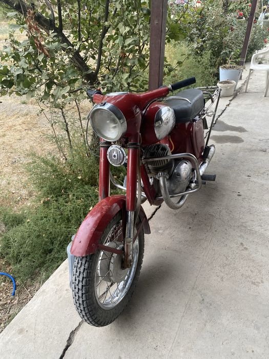 Ява старушка сотилади