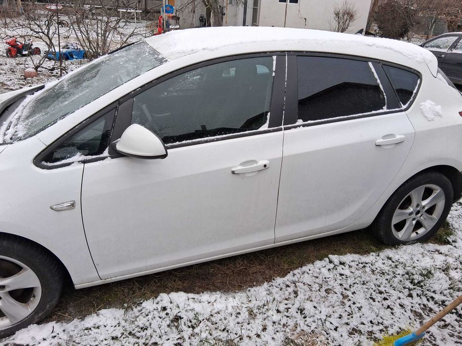 Opel Astra J Hatchback 2.0 CDTI A20dth