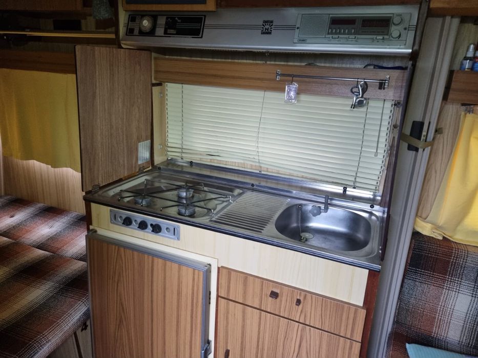 Vand rulotă Chateau pentru interesati